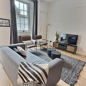 Luxury Quiet 2 Bed Exeter